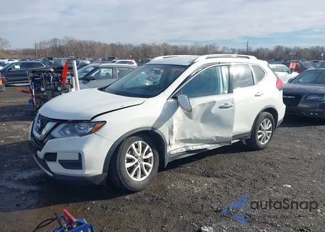 2017 Nissan Rogue Sv z USA, uszkodzony, nr VIN JN8AT2MV5HW007360